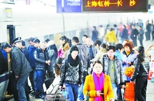 150万罚单折射意外险销售乱象 旅客票务代理成违规重灾区